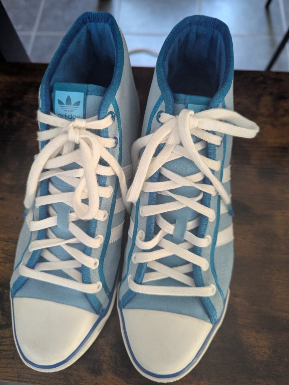 Adidas Sleek series